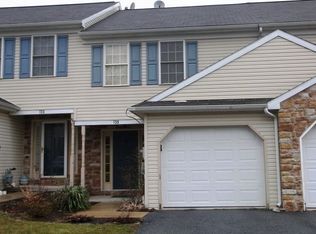 135 Acorn Ln, Mountville, PA 17554