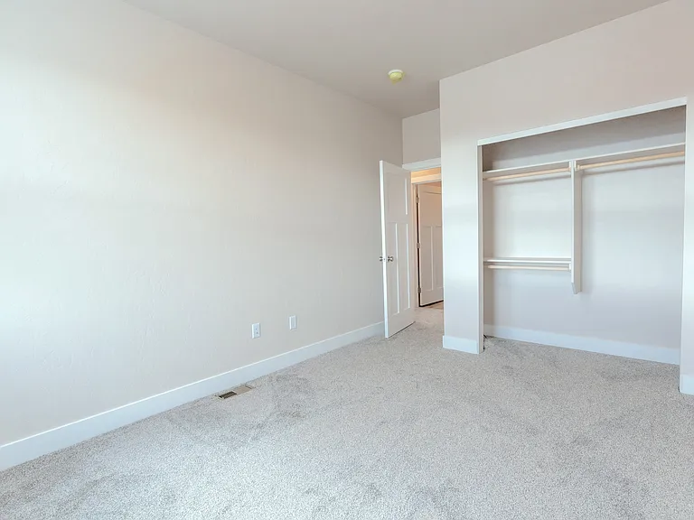 Pomona Park Townhomes — Photo 27