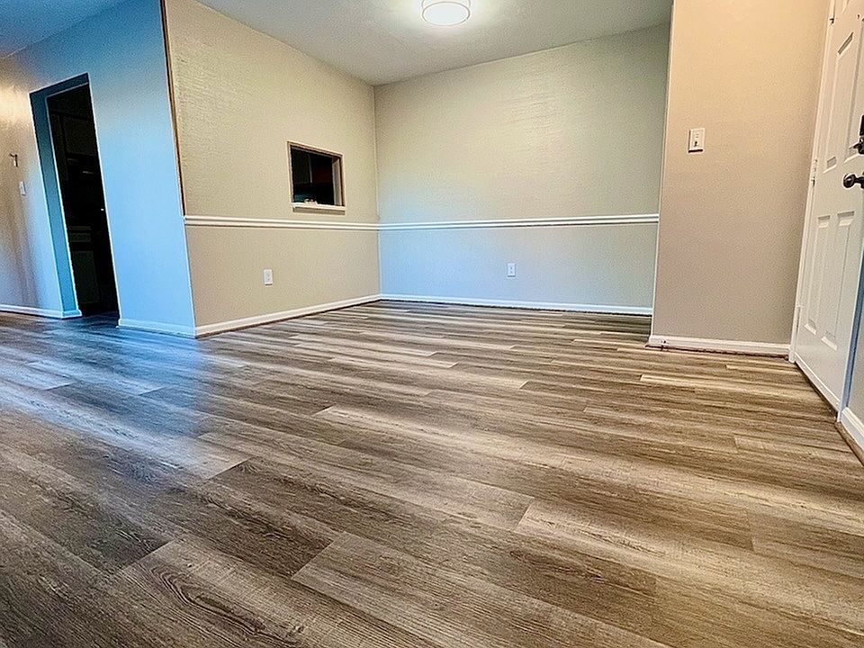 2x2 Renovated Apartment