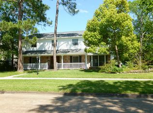 1002 Cragmore Dr, Seabrook, TX 77586