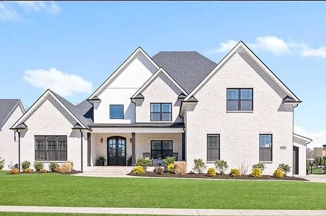 1543 Amblewood Way