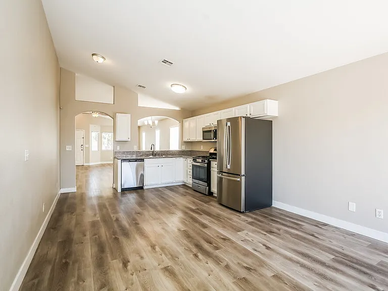 516 Shallow Mist Ct — Photo 7