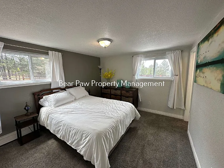 6058 Park St — Photo 11