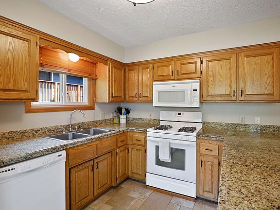 2nd image of 12362 Ivywood St NW