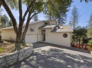 20759 Point View Dr, Groveland, CA 95321
