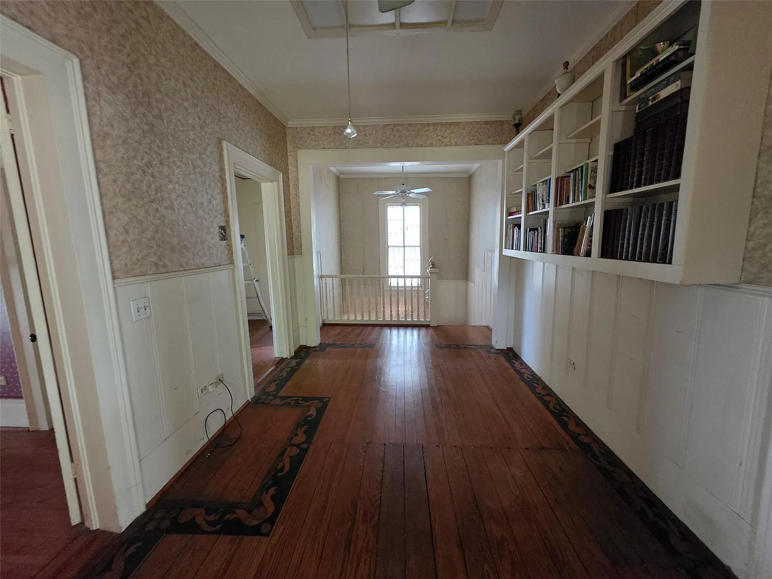 4 bed, 3.0 bath, 2799 sqft, $2,300 — Photo 4
