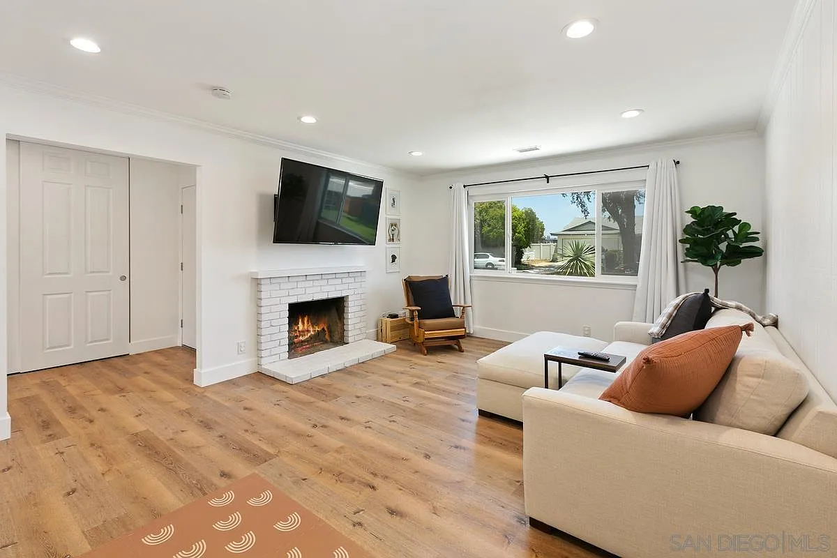 3659 Trieste Dr — Photo 4
