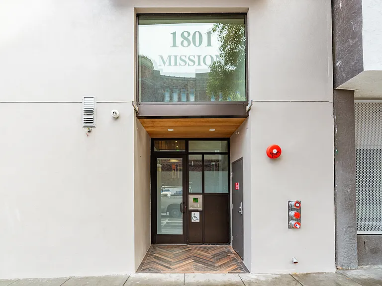 1801 Mission - Quest Blue — Photo 3