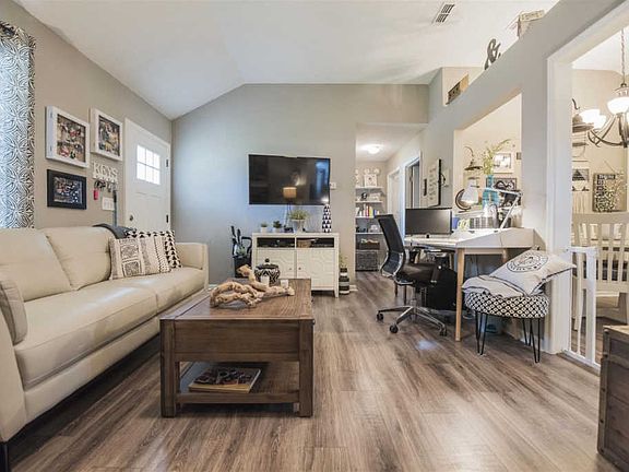 4th image of 105 Drennan Ln
