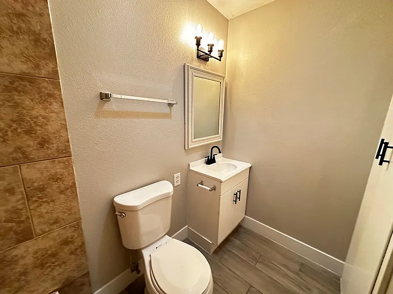 2967 Ferndale St — Photo 11