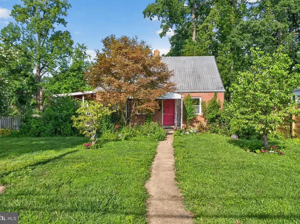 2934 Johnson Rd, Falls Church, VA 22042
