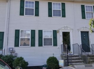 27 Red Barberry Dr, Etters, PA 17319