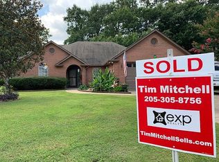 105 Summer Brook Ln, Alabaster, AL 35007