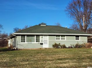 1907 W Austin Dr, Peoria, IL