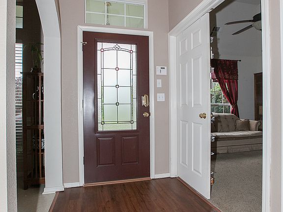 Seperate office/living area/bedroom