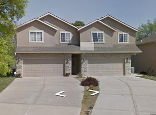 541 NW Fieldcrest Dr #541, Lees Summit, MO 64081