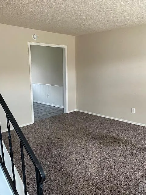 2 bed, 1824 sqft, $1,175 — Photo 2