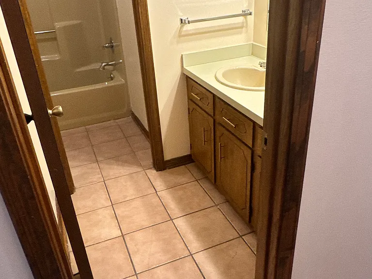 Main bathroom