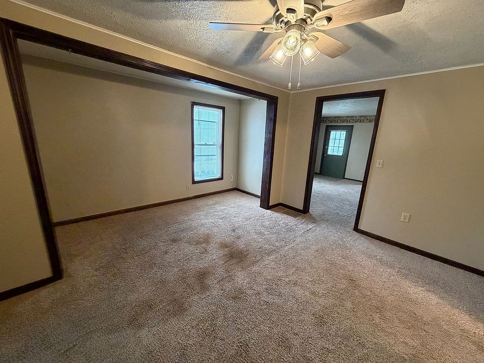 Dining room / office space