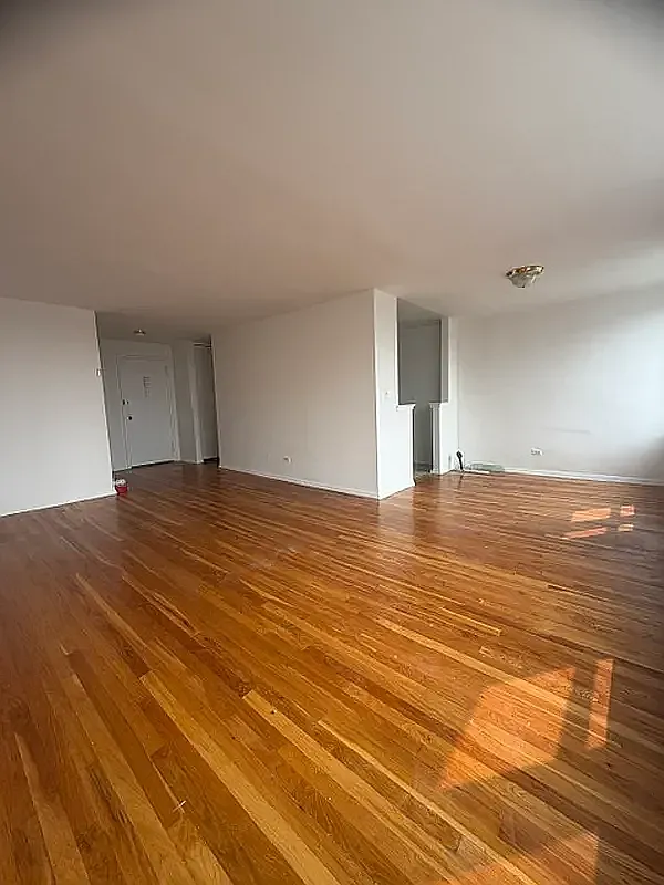8635 21st Avenue — Photo 2