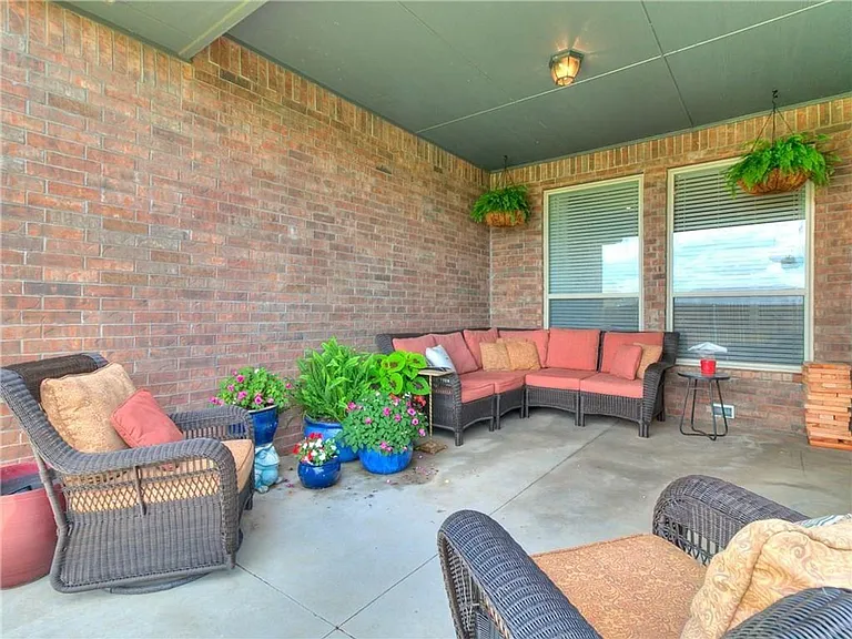 6305 NW 156th St — Photo 27