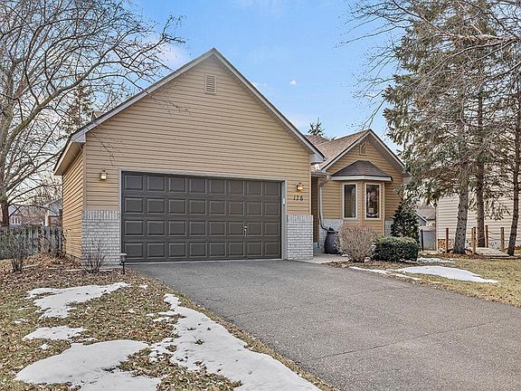 3rd image of 176 Green Briar Dr