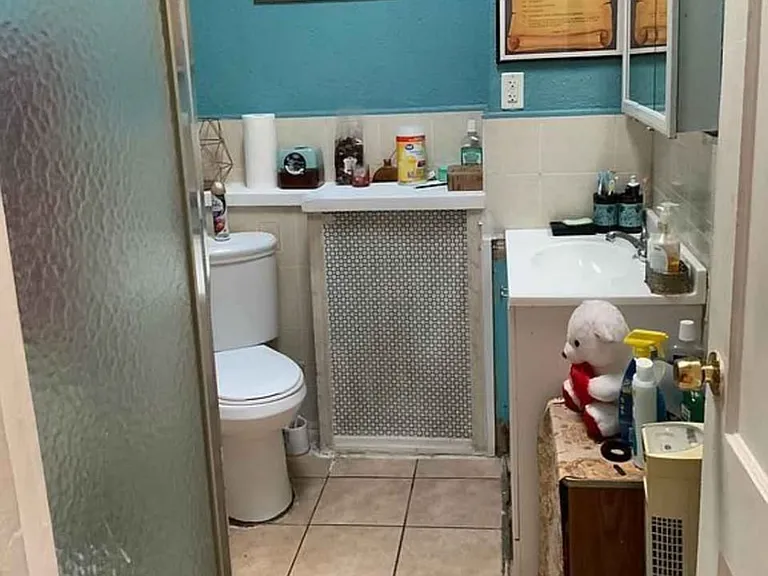 419 W Roosevelt Blvd — Photo 2