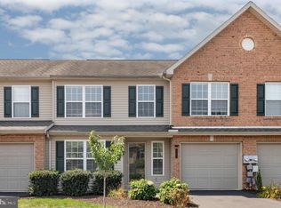 4380 Roth Farm Village Cir, Mechanicsburg, PA