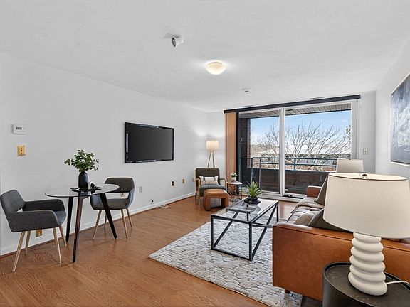 2nd image of 50 Watertown St APT 401