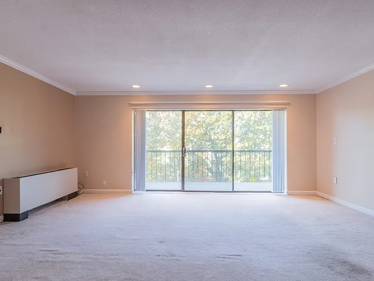 1 Summit Dr — Photo 19