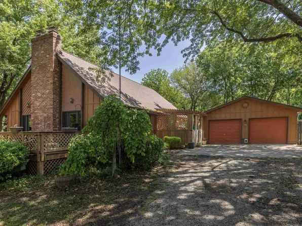 602 5th Street Dr, Hoyt, KS 66440