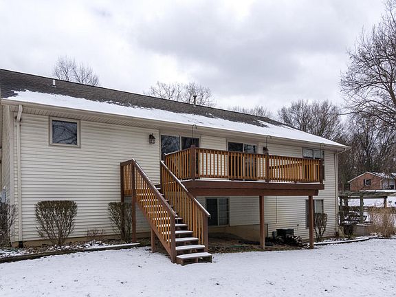 3rd image of 808 Niagara Ct