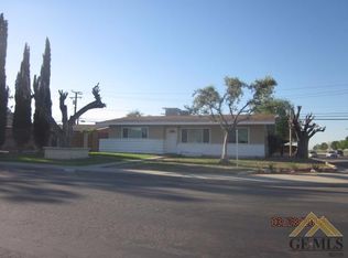 1802 9th Ave, Delano, CA 93215