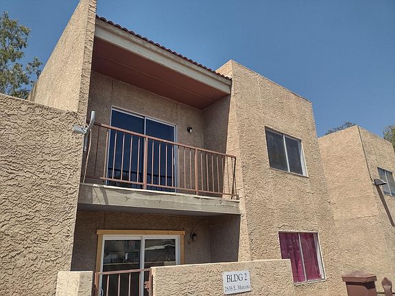 2nd image of 2838 E Marconi Ave #201