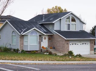 4339 W Aspen Cv, Cedar Hills, UT 84062