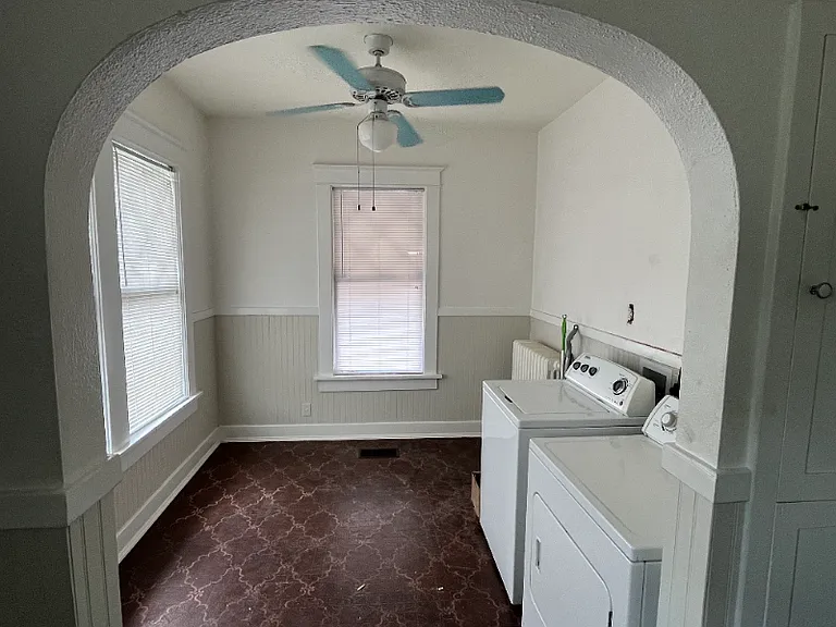 845 University St — Photo 11