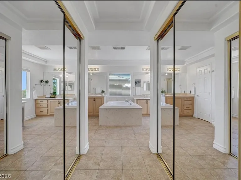 10757 Elk Lake Dr — Photo 15