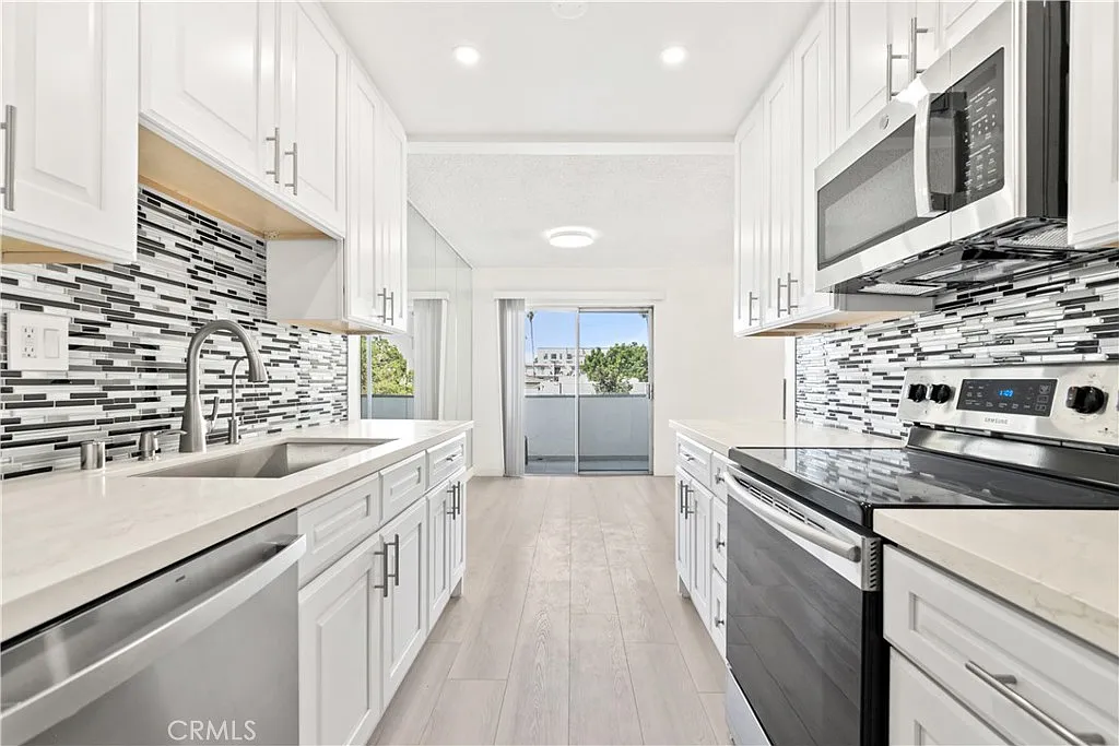 2 bed, 1238 sqft, $3,150 — Photo 1