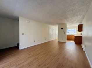 37 Oakwood Ter, Brunswick, ME 04011
