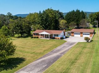 2715 Brogan Ln, Salem, VA 24153