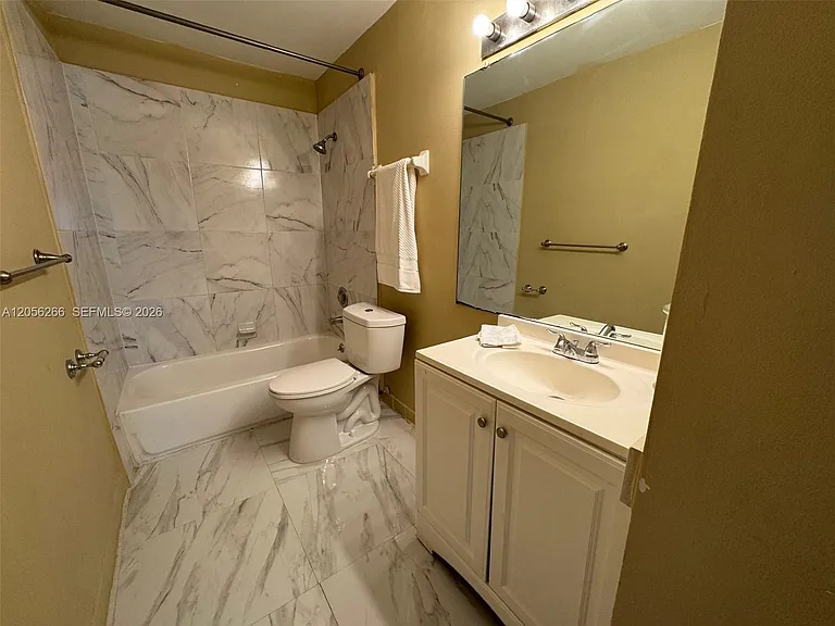3441 NW 44th St #204 — Photo 11