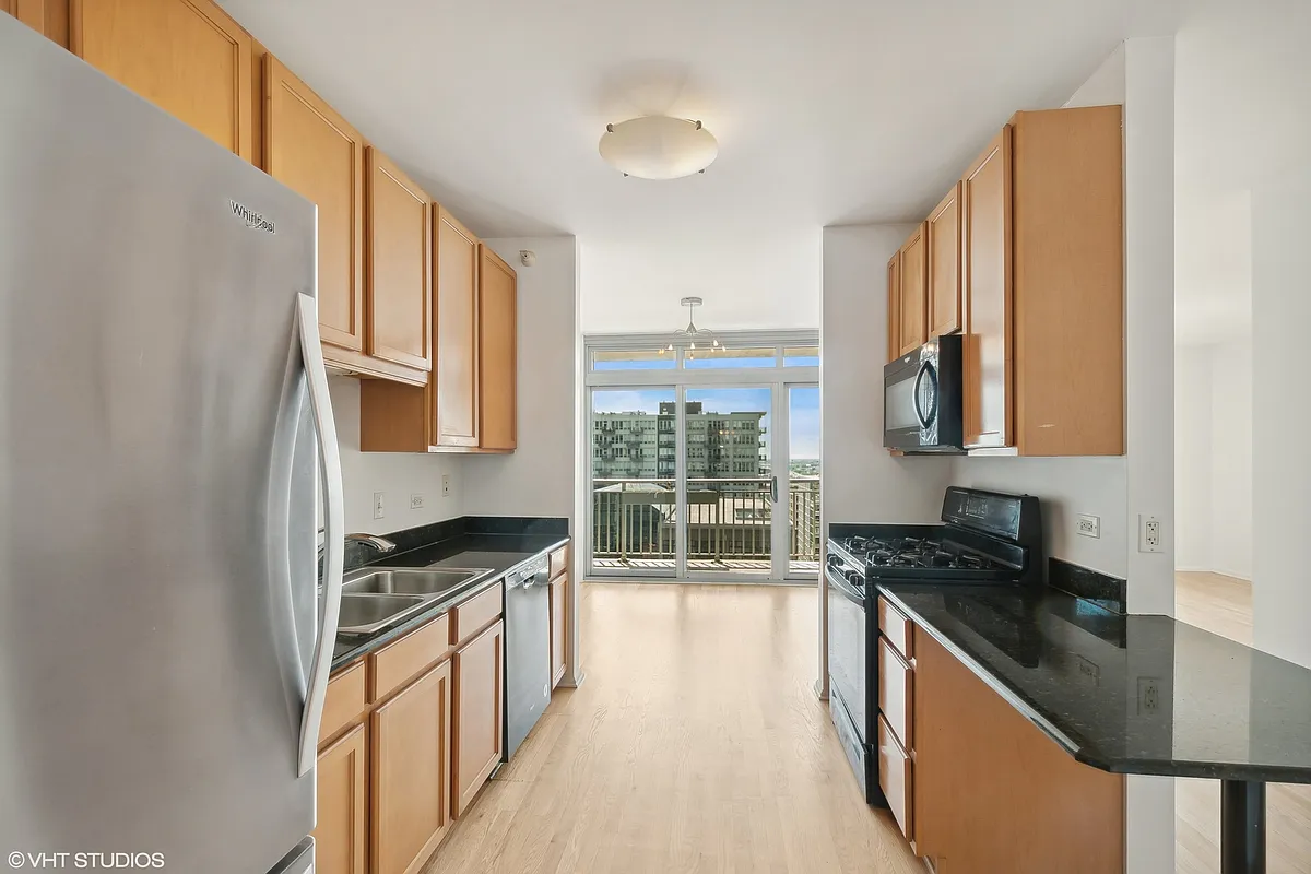Building Photo - 125 S Jefferson St #1809
