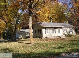 201 Kimbark Ave, Eaton Rapids, MI 48827