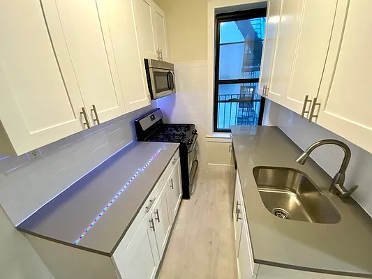 Rented by LRGNY Group, Inc. | media 41