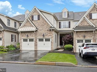 213 Caspian Ln, Norristown, PA 19403