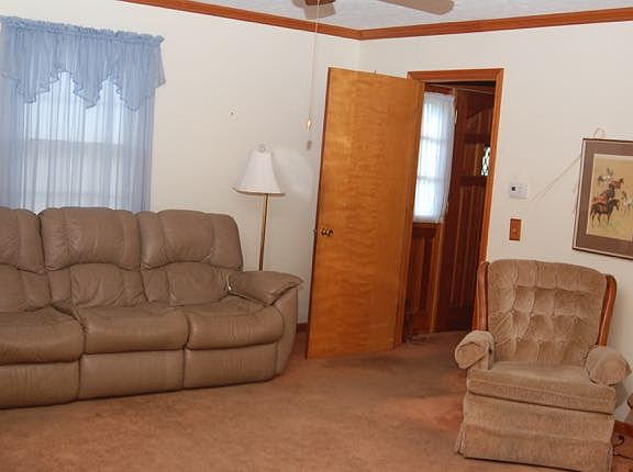 3rd image of 3700 Breckenridge Cir