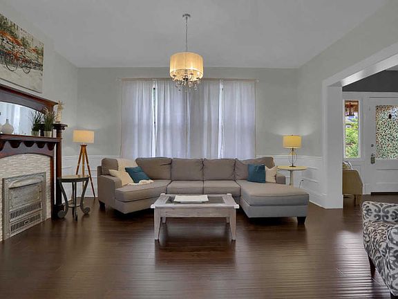 5th image of 3625 Russell Blvd