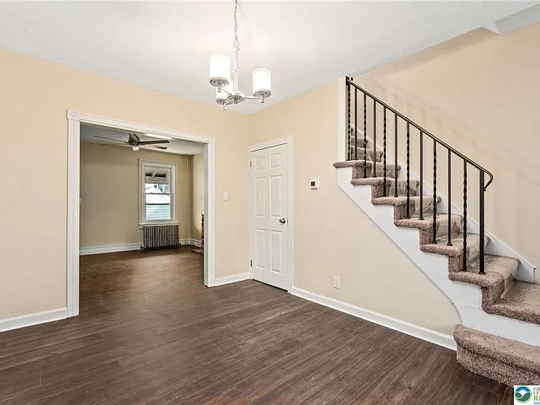 528 N Mohr St — Photo 9