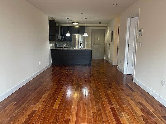 5th image of 83-30 Kew Gardens Rd #3VH