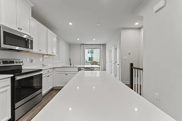 224 S Newkirk St — Photo 5